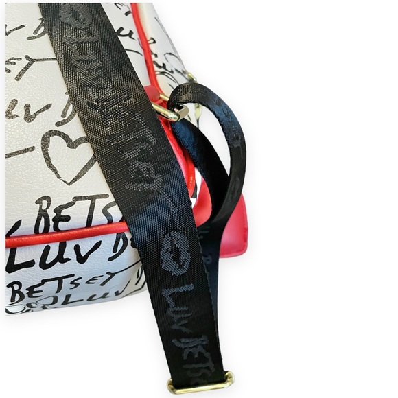 Betsey Johnson Amor mini backpack purse hearts romantic eclectic feminine unique - Picture 4 of 10